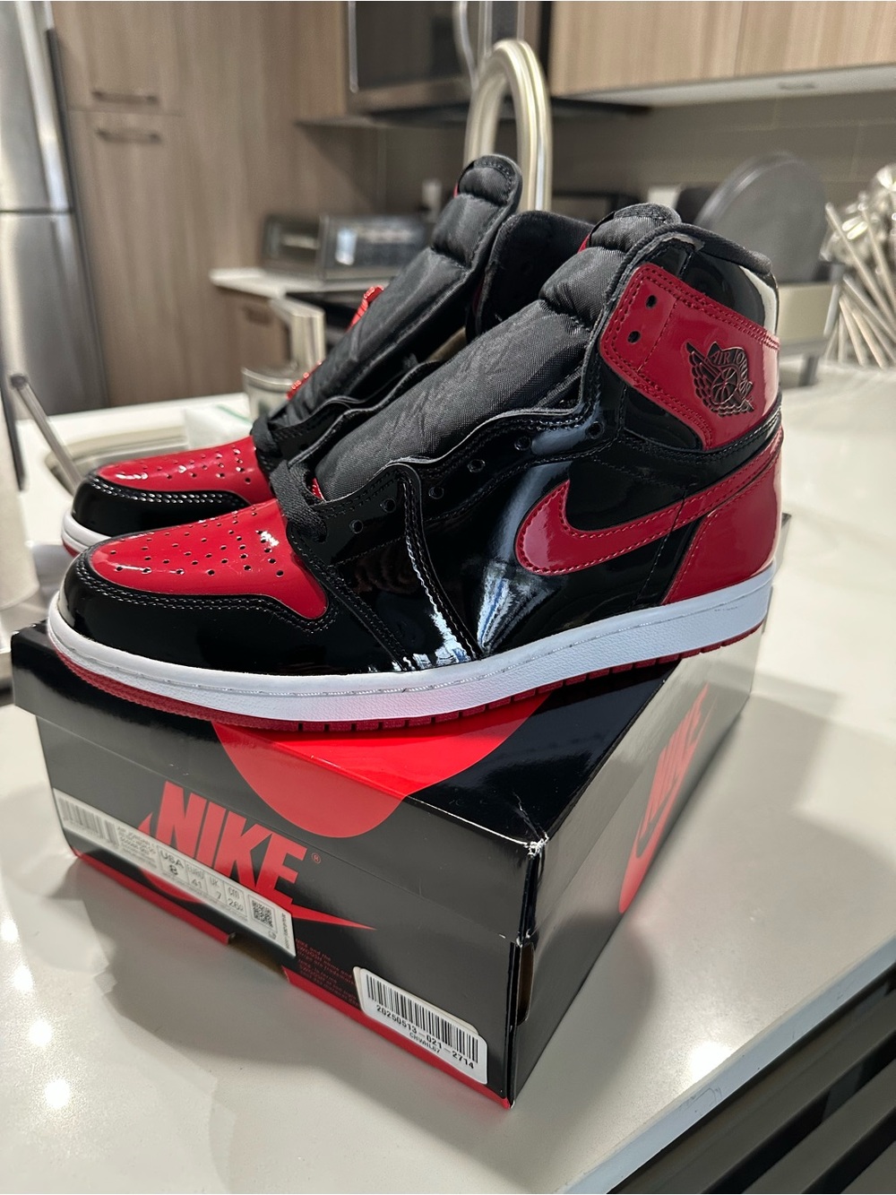 Nike Air Jordan 1 Retro High OG - Black/Red Patent 100% Authentic